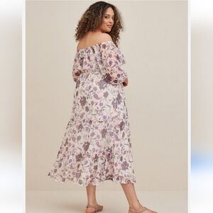 Torrid  floral maxi dress. Sz 4. Off shoulder tiered  puff sleeve